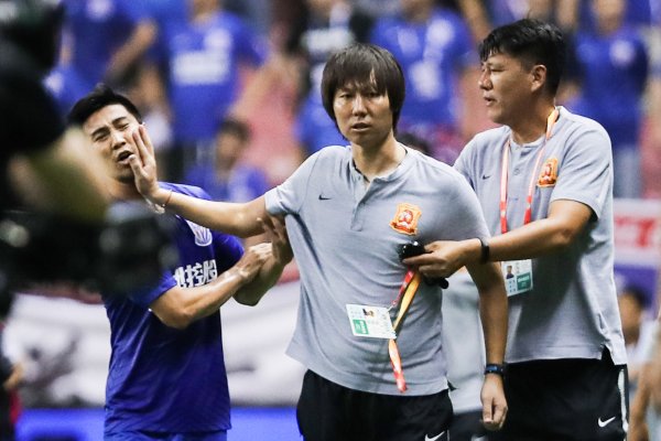 记者：本周期的反腐、反赌扫黑干预闭幕阶段，聚焦青训是刻下要点