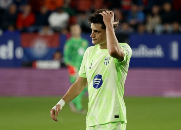 记者：巴萨时尚保-维克托仍然随从球队沿途检修