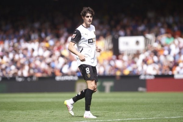 此前与米兰曼联有神话！莫雷托：哈维-格拉将与瓦伦续约至2029年