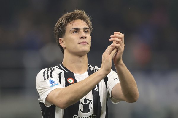 前青训讲解：伊尔迪兹一启动不肯踢足球，因为他那时在老成跆拳说念