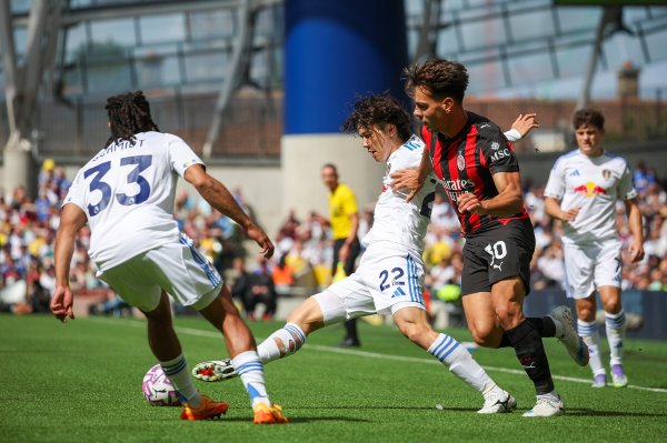 对利兹联首发出战61分钟！米兰新援亚沙里成色怎样？