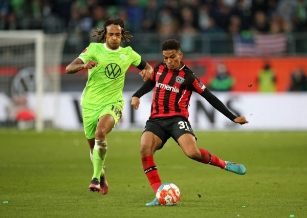 TA：伯恩茅斯正与勒沃库森筹议，思签对方膺惩手阿德利