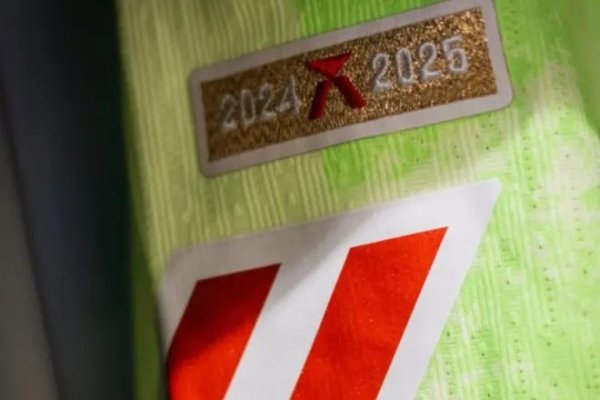 马卡：西甲引入联赛冠军象征，印在卫冕冠军巴萨的球衣右袖处