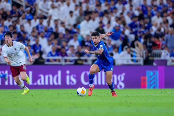 中东报：利雅得眉月琢磨将巴西前卫莱昂纳多租赁至新来日城体育