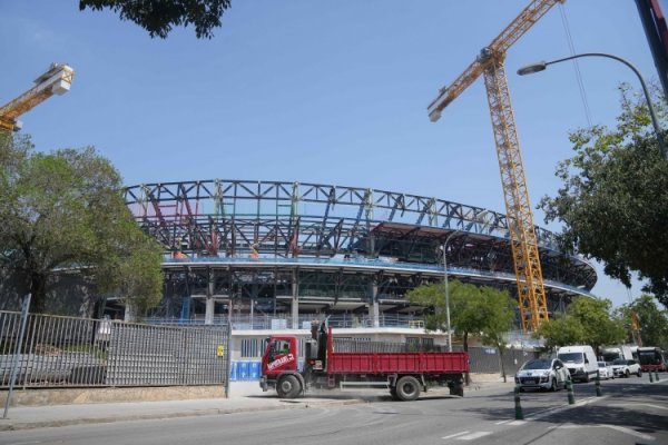 每体：没能实时重返诺坎普球场引起巴萨会员的动怒