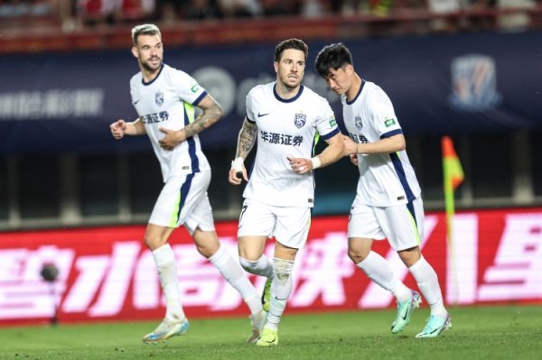 足球报：武汉三镇本年不欠薪，俱乐部正在推动股改事宜