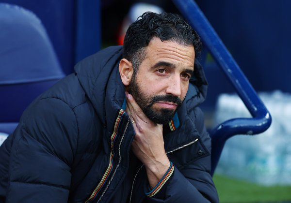 是谁？泰晤士：部分曼联球员因未出场恼火，对阿莫林固捏作风起火