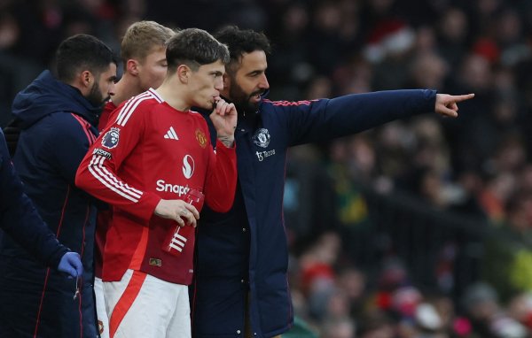 关联崩坏！英媒谈阿莫林起火加纳乔：不听辅导、穿维拉球衣不守时