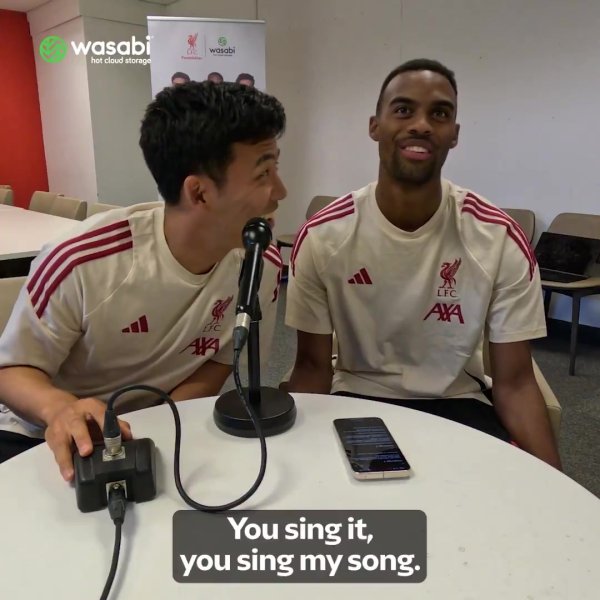 汉典遥控+劲歌热舞！琼斯、赫拉芬贝赫、远藤航与小球迷亲切互动