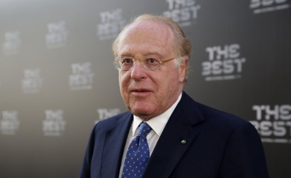 斯卡罗尼：建新球场不是为了卖俱乐部 现不才半场才刚运转