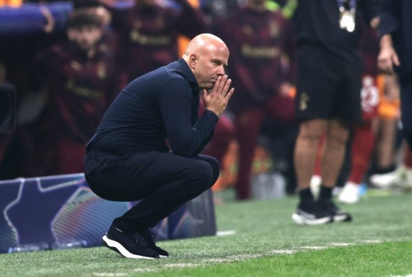 前车之鉴！曼城客岁开局凶猛随后9轮1胜崩盘，利物浦5连胜后2连败