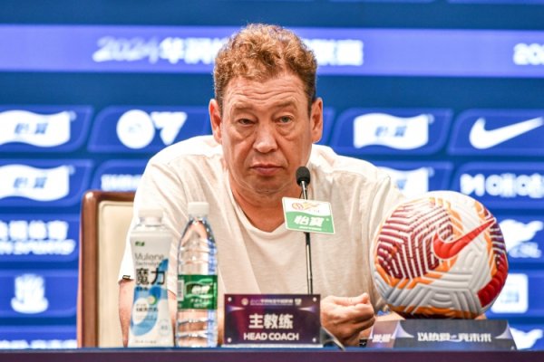 斯卢茨基：路易斯合练次数未几，但来日登场应该莫得问题