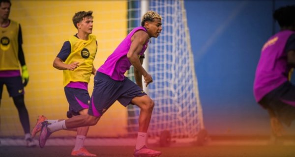 伤员回顾！巴萨官方：费尔明和亚马尔随队参与当天合练