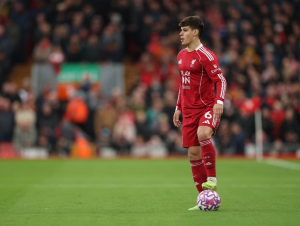 詹俊：科尔克兹的左路被针对了，身前莫得队友回防他时时要1对2