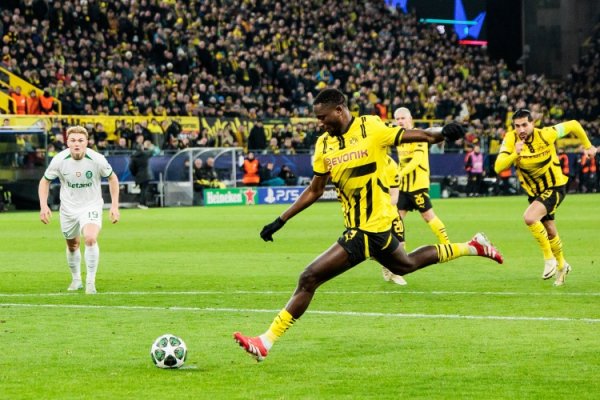 图片报：吉拉西明夏解约金将降至约5000万欧，巴萨对其专门