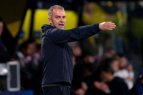 克里斯滕森缺席巴萨当天考试，拉菲尼亚和费兰单独进行归附