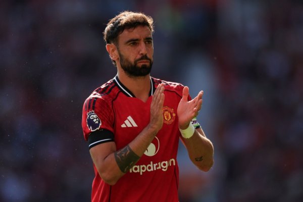 镜报：B费曾在葡体因比赛起火踹门，曼联实在因此毁灭签约