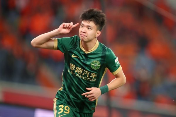 每体：繁密欧洲球队零散中国新星王钰栋！有些已向他抛出橄榄枝