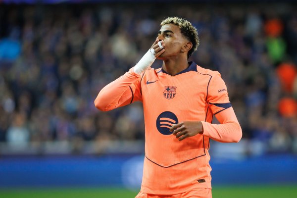 欧冠历史仅两东谈主19岁前径直参与13球：亚马尔、姆巴佩