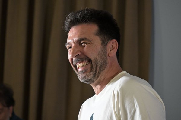 布冯：自从阿莱格里阐发上任以来，米兰成为意甲冠军的有劲竞争者