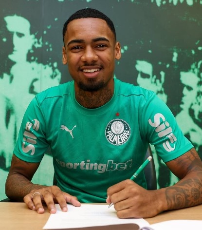 帕尔梅拉斯主帅盛赞21岁小将阿兰：他应该取得涨薪