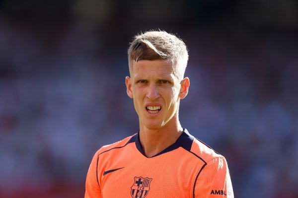 西媒：巴萨对奥尔莫近来伤病常常感到困惑，球员其实绝顶闪耀珍视