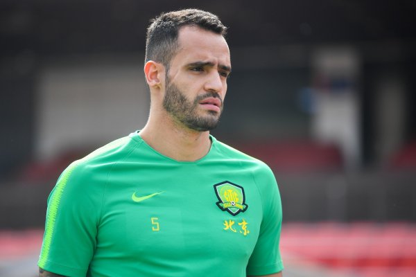 奥古斯托：蒂特是我资历过最伟大的涵养，我念念学习他的攻守均衡