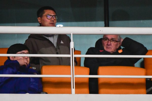 对谈彭伟国：足协选邵佳一挺果敢，上一任履历老有什么用？