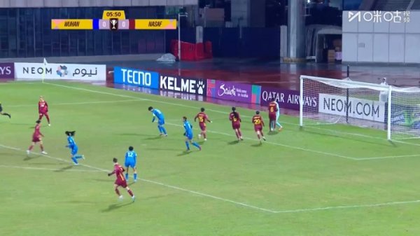 武汉女足错失梦境开局！敌手开场47秒手球送点，马君罚失