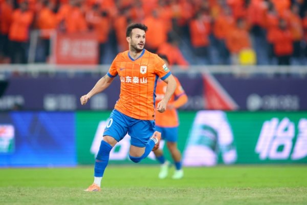 鲁媒：关于瓦科而言，泰山队开出的要求仍然具备极高的招引力