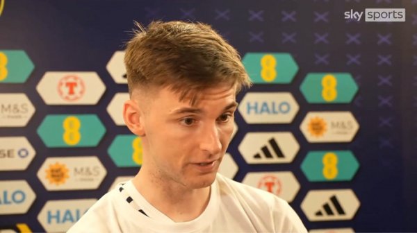 不同命！攻破俱乐戎行友大门+挺进全国杯，蒂尔尼：总有东说念主会输