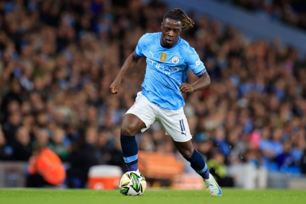 多库谈调动：刚来曼城时总念念着一味往前冲，目放学会了把执节拍