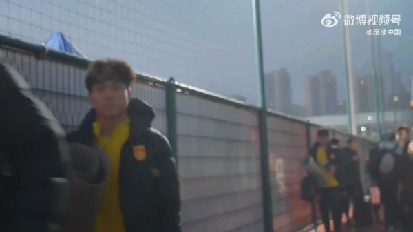 治装待发！中国U-16男足国度队，备战过问倒计时。