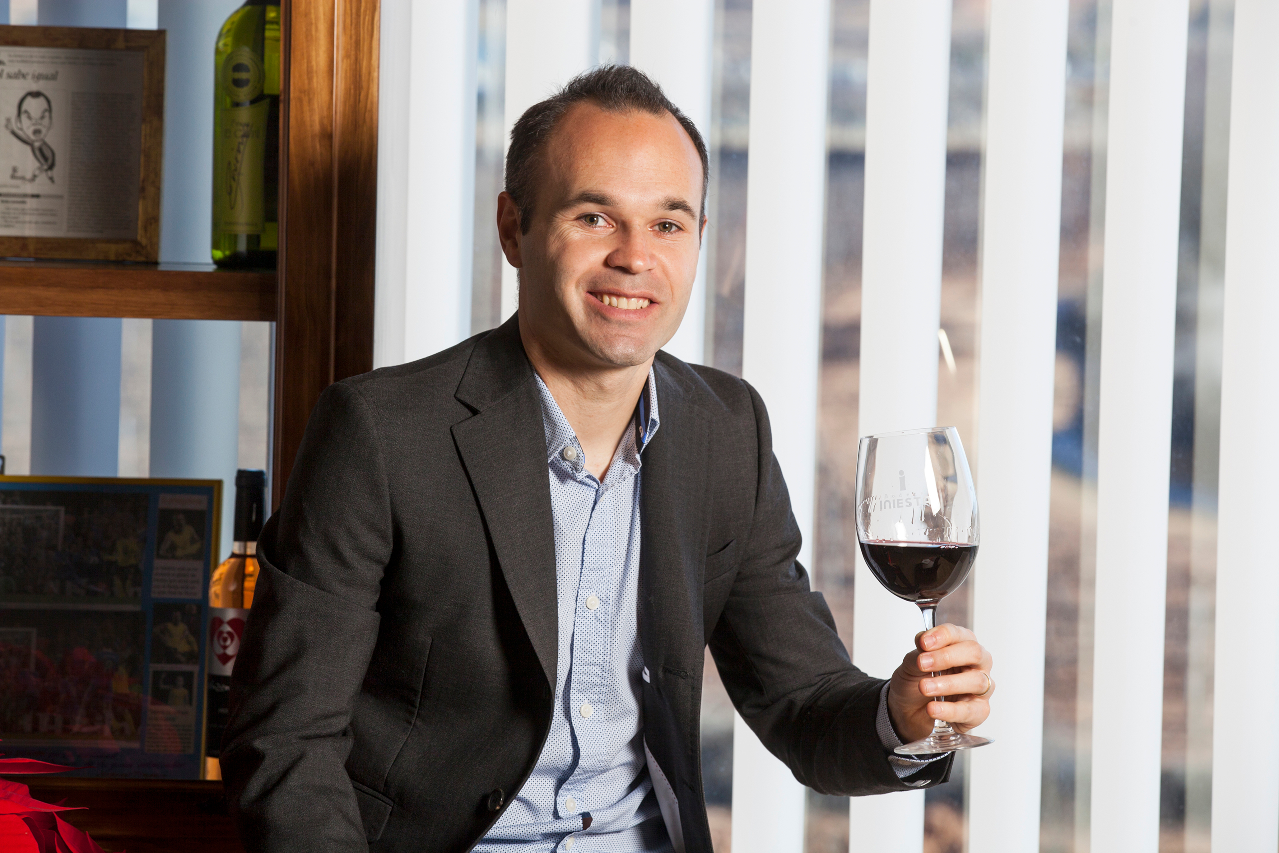 传射立功，20岁埃斯波西托打进个东说念主活命欧冠首球